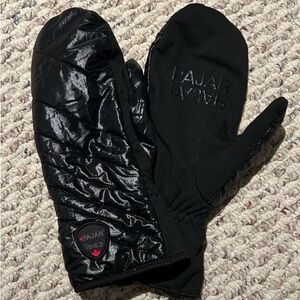 Pajar Black Quilted Mittens